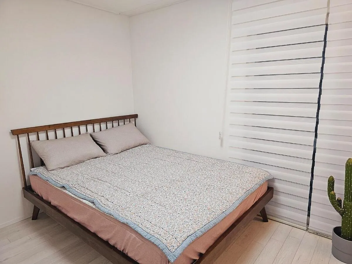 Familytrip #Nearseoul #Beamprojector #Sosaewoolstationarea #Bunkbed #Spaciousthreerooms Bucheon