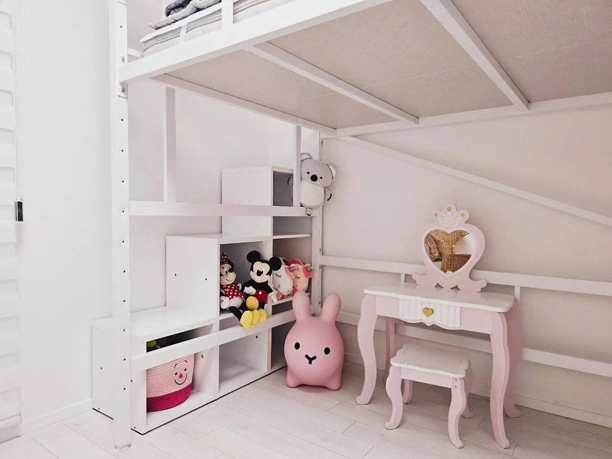 Familytrip #Nearseoul #Beamprojector #Sosaewoolstationarea #Bunkbed #Spaciousthreerooms Bucheon 0*,