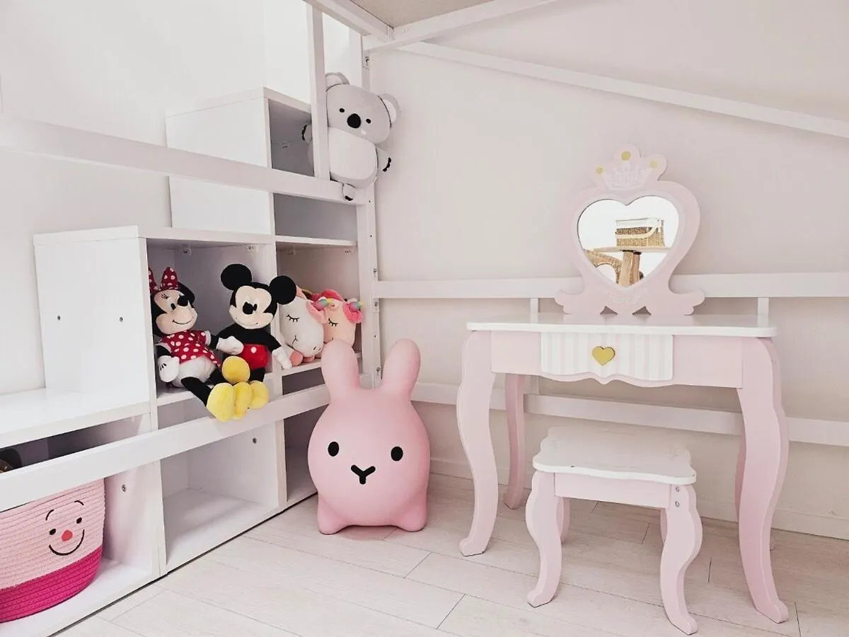 Familytrip #Nearseoul #Beamprojector #Sosaewoolstationarea #Bunkbed #Spaciousthreerooms Bucheon 0*,